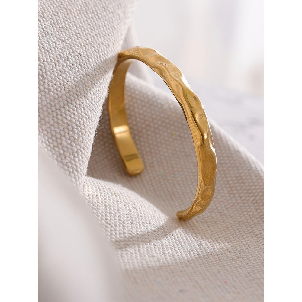 Steel Bae l Bangle Bracelet