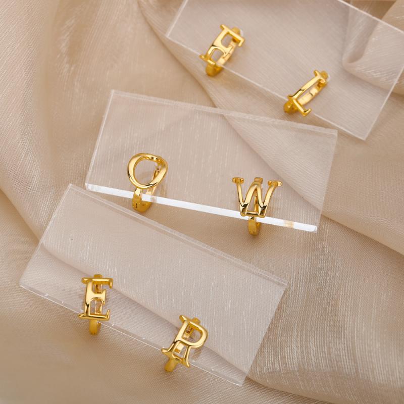 Minimalist Mini l Earring