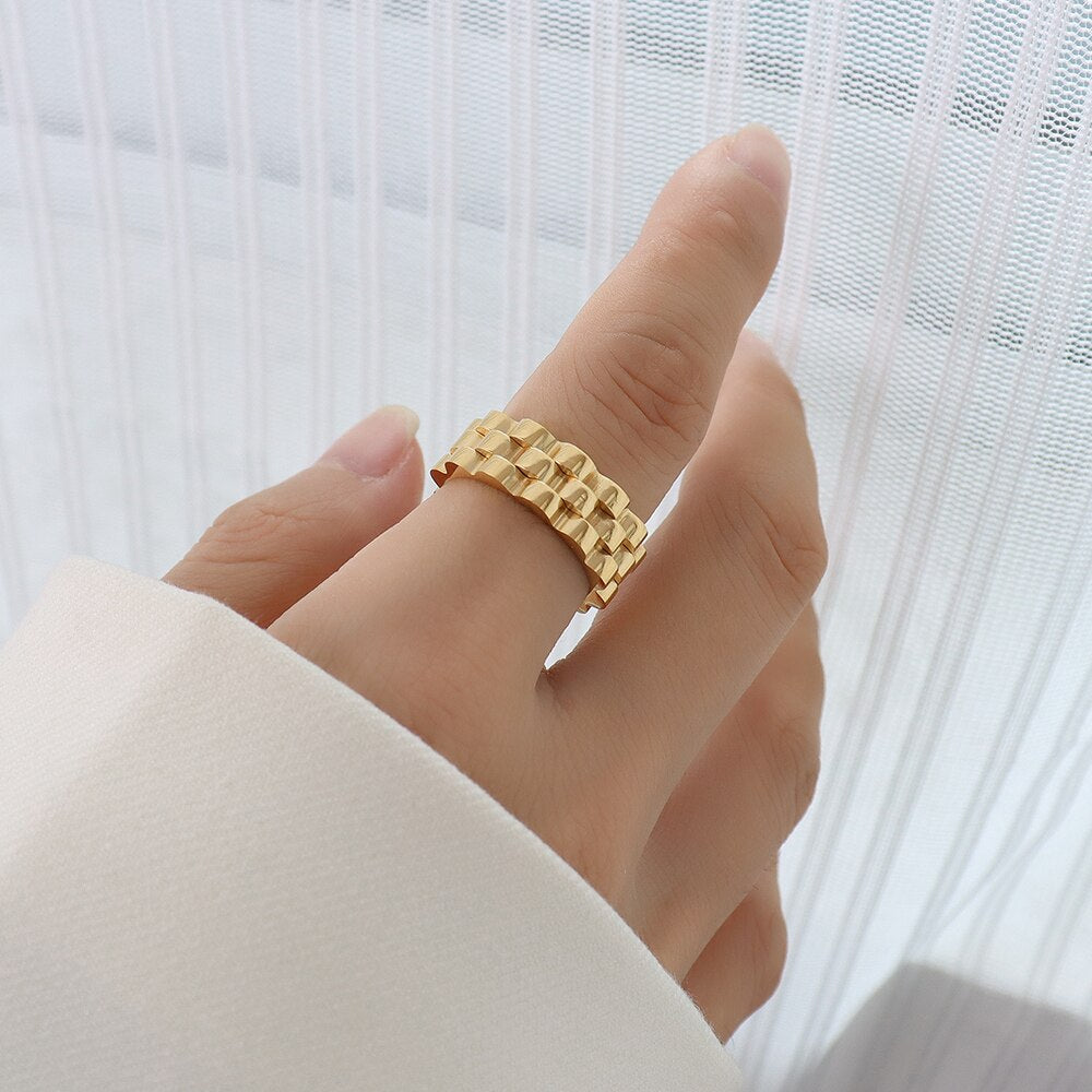 Textured Text l Ring