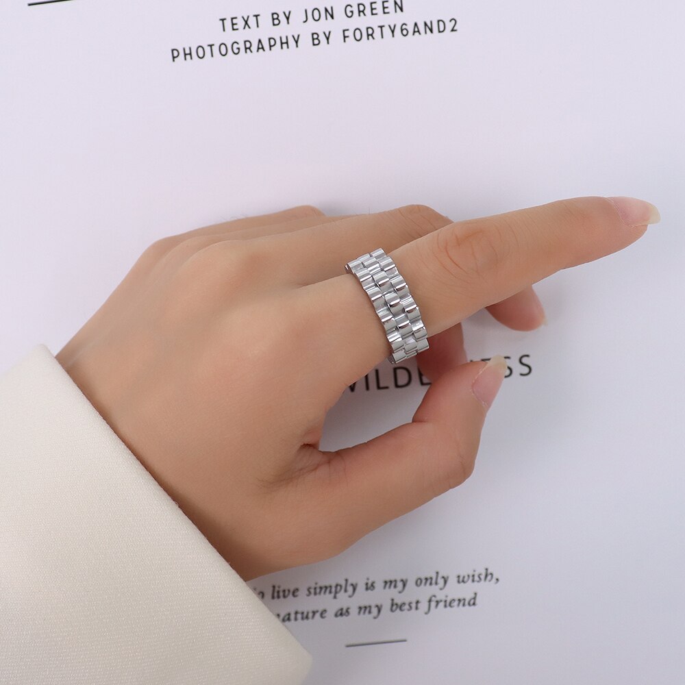 Textured Text l Ring